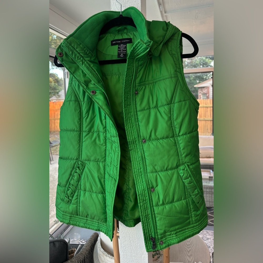 New York & Company Bright Green Puffer Vest